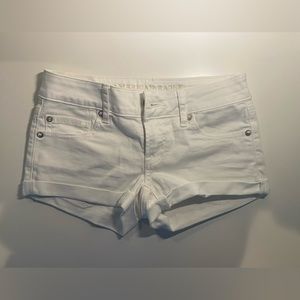 American Eagle stretch white denim shorts